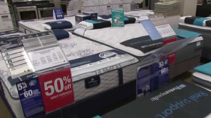 CONSUMER REPORT | May brings big savings for Mother's Day, Memorial Day shoppers