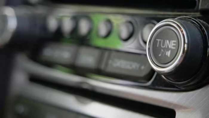 Is it legal to blast music in your car? Here’s what Florida law says
