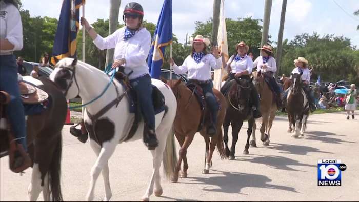 Multiple U.S. Cities Honor Fallen Service Members in Memorial Day Parades