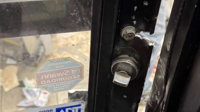 1 in custody after thieves ransack party store on Detroit’s east side