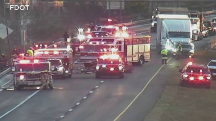 2 injured in crossover crash on SR-417 in Orange County