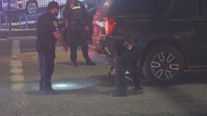 Bicyclist killed in overnight crash at Houston intersection
