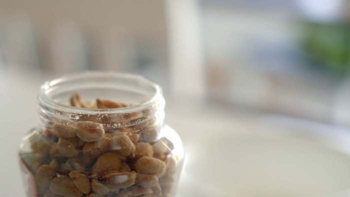 Healthwatch | Dietitian highlights the power of peanuts