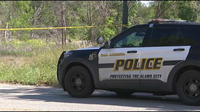 Police Investigate Body Found Along Loop 410 in San Antonio