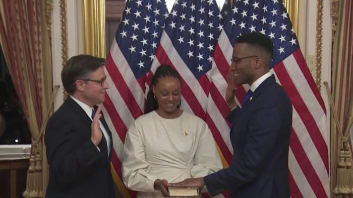 Christian Menefee sworn in after winning Texas’s Congressional District 18 special election