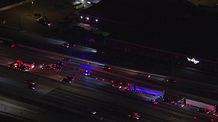 NB I-75 at 9 Mile Road closed due to crash