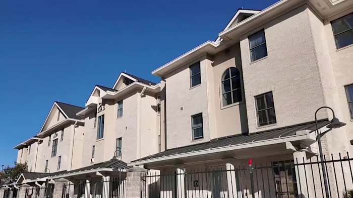 Armed Robbery at UH Townhome Community Frights Students