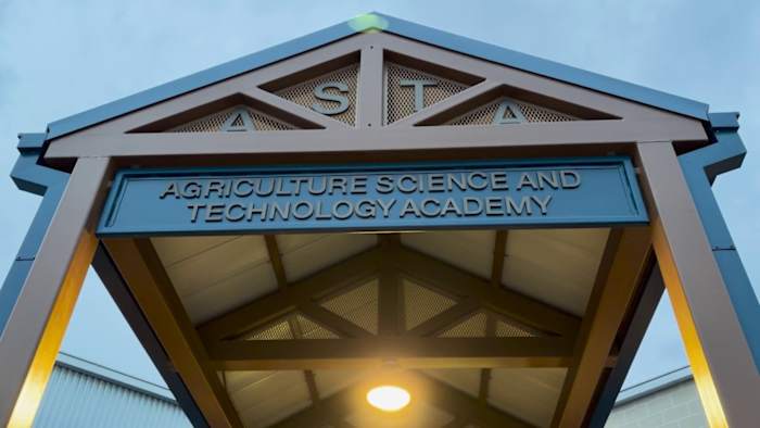 NISD students gain hands-on experience with new farm-to-table store