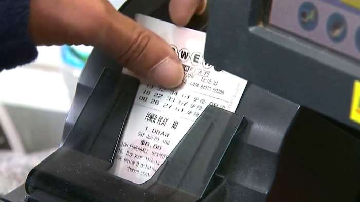 ‘Faith, hope, pixie dust:’ Central Floridians test luck in $1.6B Powerball race