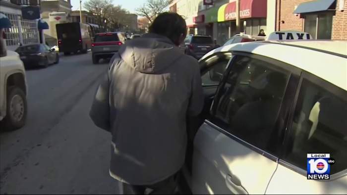 Suspected bank robber hails cab in Boston