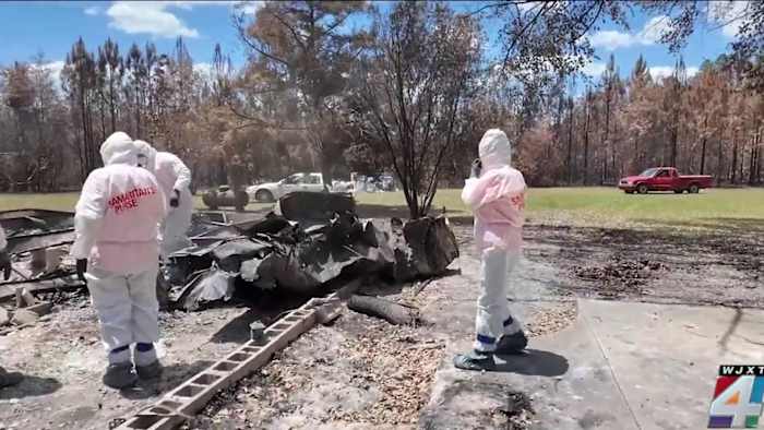 Volunteers Dig Through Wildfire Ash to Find Family Treasures
