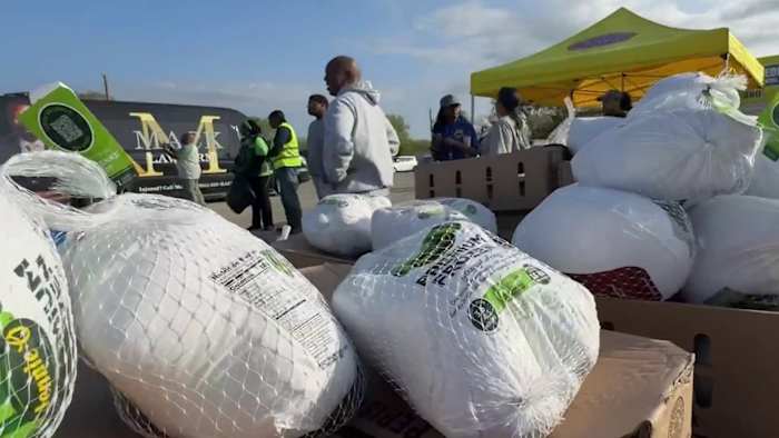 Economic uncertainty leads to longer distribution lines for those in need ahead of Thanksgiving