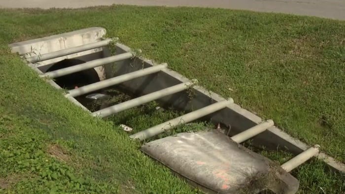 Read more about the article Residents in southeast Houston complain that garbage, standing water and unfinished construction have been an eyesore for years