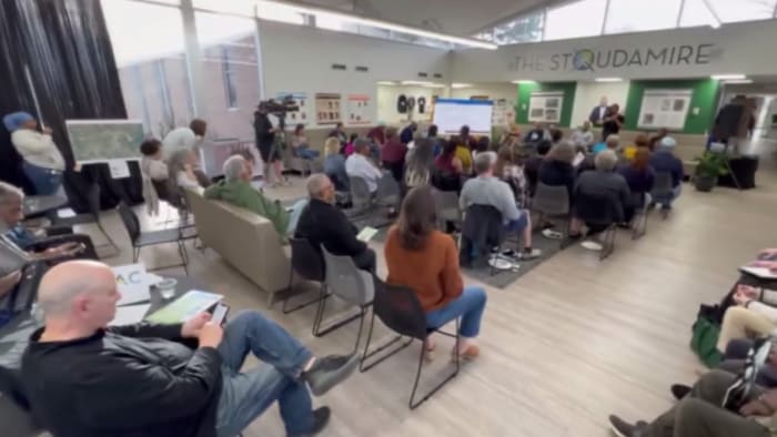 Residents express air quality concerns, semi-truck traffic during town hall in Detroit - Vimarsana News