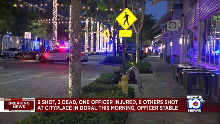 2 morts et 7 blessés dans des tirs de la police sur CityPlace Doral