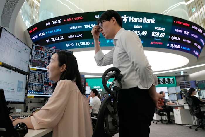 Asian markets retreat after rebounding AI stocks send the S & P 500 to brink of a new record