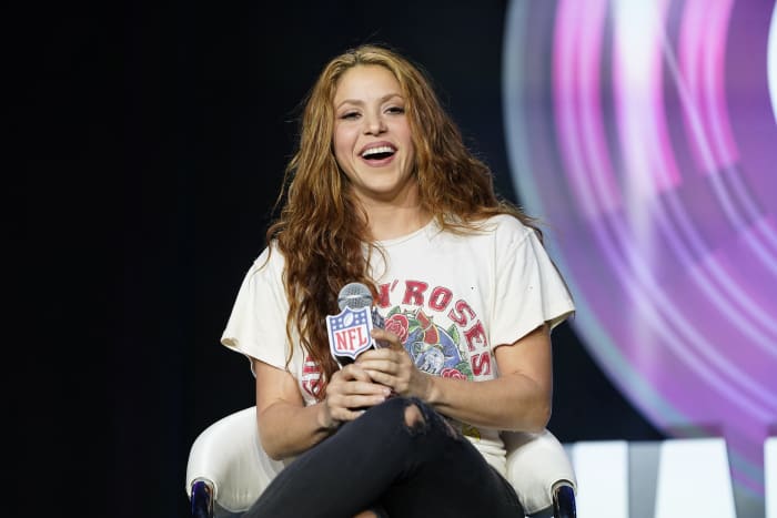 Fiscalía pide 8 años de cárcel para Shakira