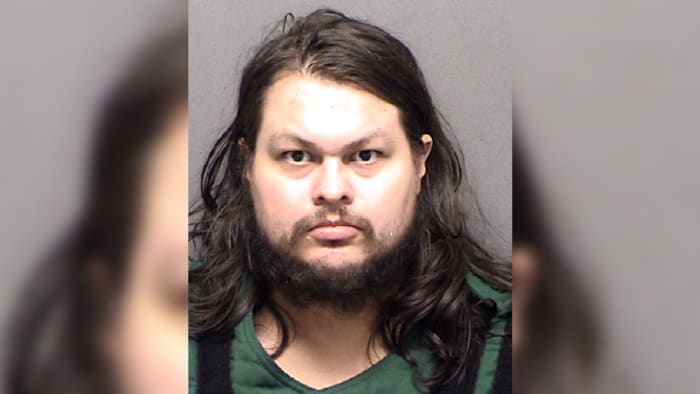 700px x 394px - Man arrested after police find multiple videos, photos of child porn on his  phone, affidavit says
