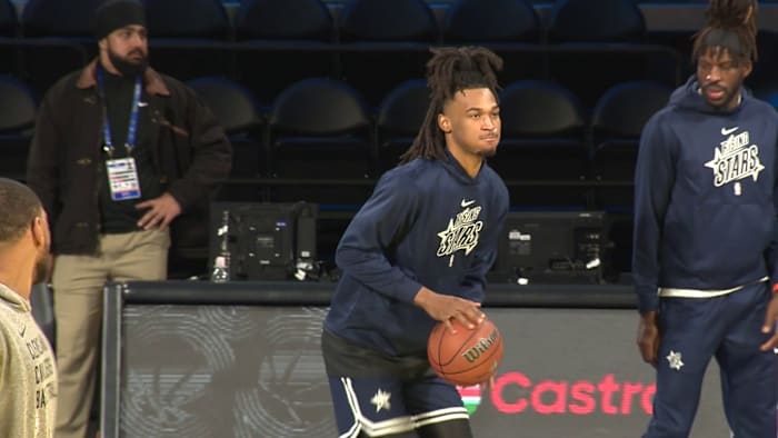 San Antonio Spurs' Stephon Castle wins Rising Stars MVP