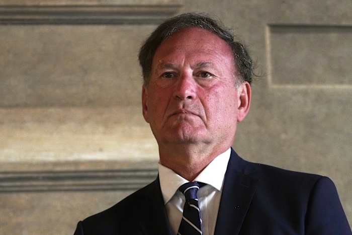 Justice Samuel Alito Declares Continued Service on Supreme Court for Upcoming Term