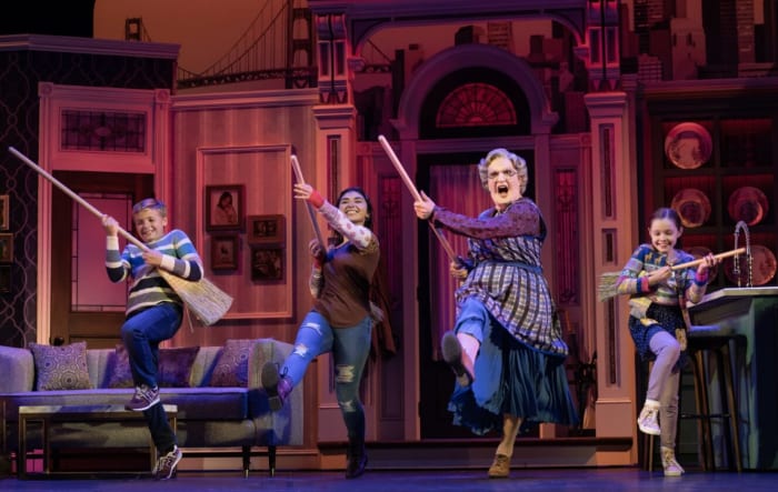 👵 Catch your favorite nanny, 'Mrs. Doubtfire,' in downtown Orlando - Vimarsana News
