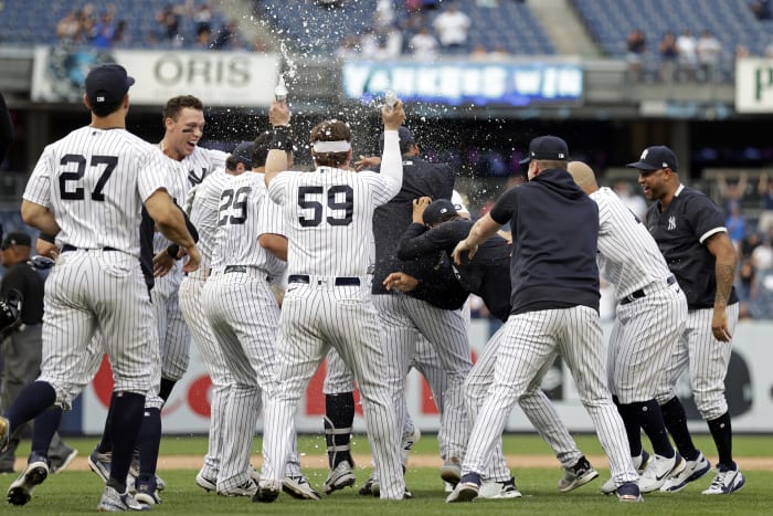 New York Yankees' emotional clubhouse scene after Game 6 loss (Video)