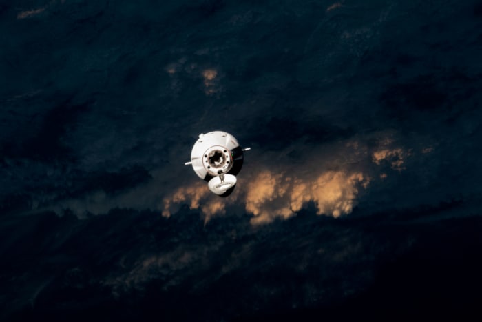 NASA to retrieve experiments from space station with SpaceX cargo Dragon splashdown