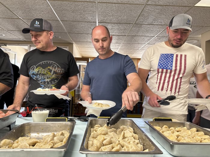 Ukrainians move to North Dakota for oil field jobs to help families facing war back home