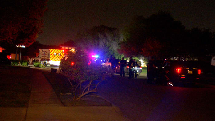 Man hospitalized woman detained after stabbing on West Side