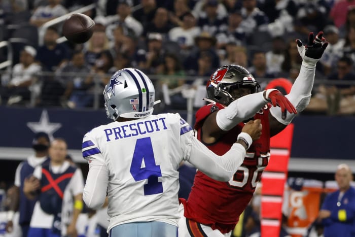 What happened to Jason Pierre-Paul's hand? Pro Bowl career rebuilt with  Buccaneers after fireworks accident