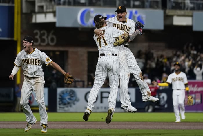 Jurickson Profar, Padres beat Giants 3-1 for doubleheader sweep