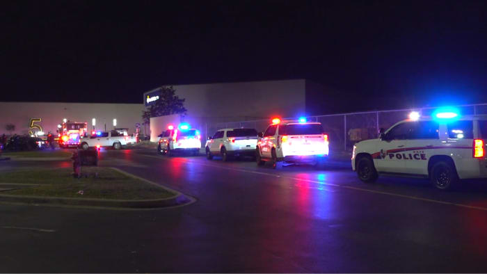 1 hurt after shots fired in Katy Mills Mall parking lot; Katy PD chief: it’s ‘not an active-shooter situation’