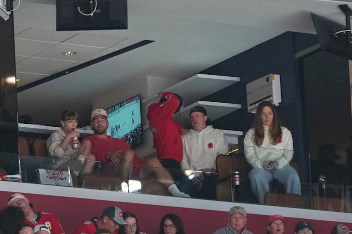 Taylor Swift and Travis Kelce attend Game 4 of Stanley Cup Final between Panthers and Oilers