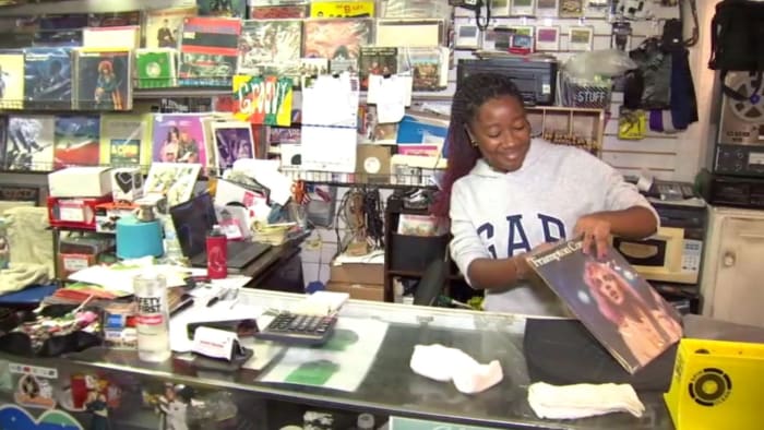 DeLand businesses bank on shopping local for ‘Small Business Saturday’