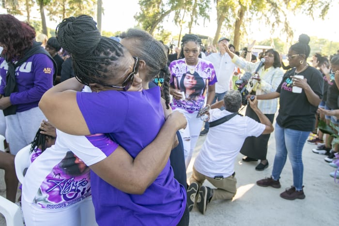 Black Florida mother killed by white neighbor remembered for faith, devotion to 4 kids - Vimarsana News