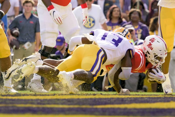 No. 1 Georgia romps into playoff with 50-30 SEC win vs LSU