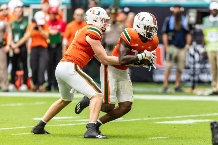 Live updates of college football scores, news: Miami tops Louisville in  top-25 matchup 