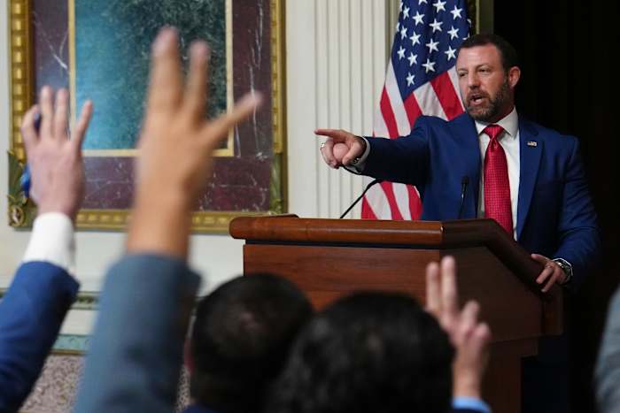 Image linked from the original feed: Democrats press ICE on oversight, say 1 officer referred for discipline over use of force