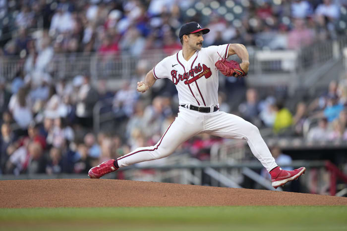 Strider cruises, the majors-best Braves pound the Rays 6-1 in