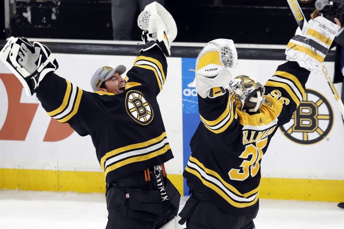 Tuukka Rask, Boston Bruins dominate New Jersey Devils, 3-0, to win home  opener 