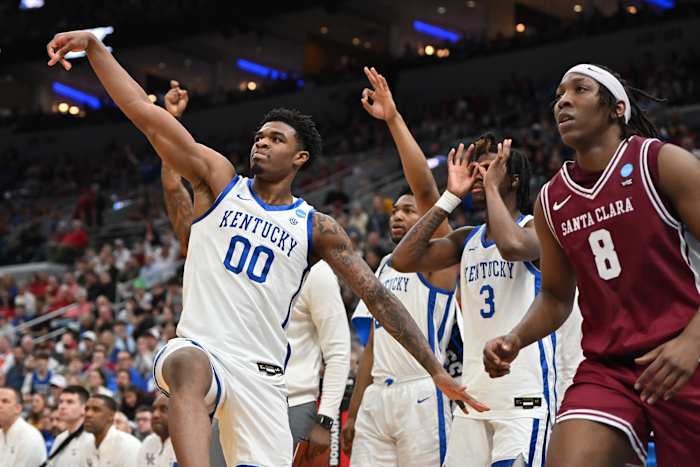 Otega Oweh's buzzer-beater saves Kentucky in 89-84 overtime win over Santa Clara in March Madness