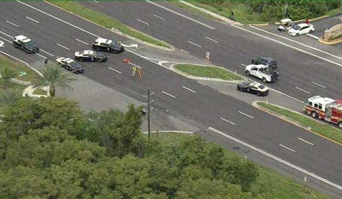 1 killed, 1 injured in 2-vehicle wreck on Sand Lake Road in Orange County