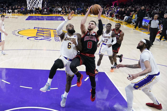 Davis scores season-high 37 as Lakers beat Bulls 101-90