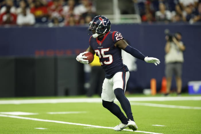 Reports: Texans claim Amari Rodgers off waivers