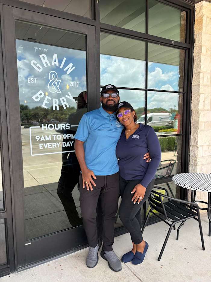 Missouri City's Grain & Berry is serving up healthy eats while its owners balance full-time careers
