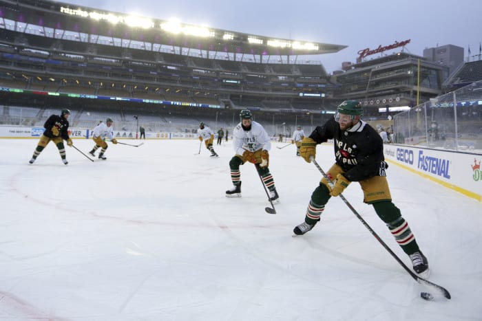 Blues defeat Wild 6-4 in 2022 Winter Classic, coldest game in NHL