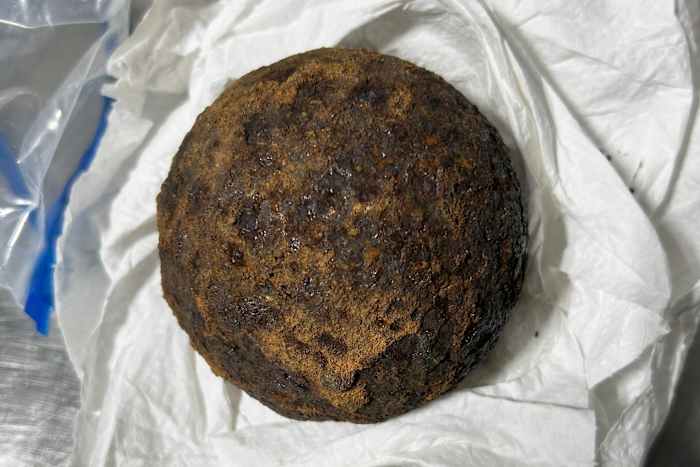 Coverage image for: TSA finds stolen Civil War-era cannonballs in a passenger's suitcase at an Alabama airport
