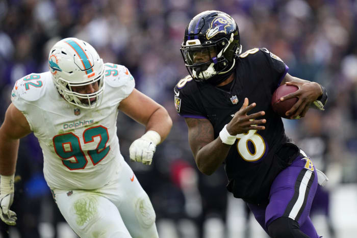 NFL Playoff Guide: How to watch the games, bracket format and betting favorites
