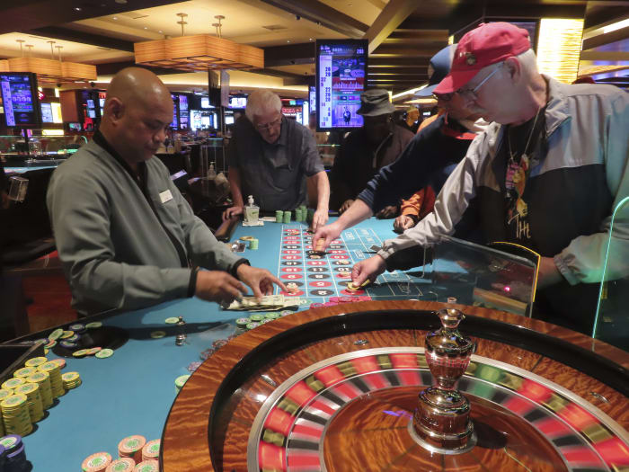 NJ total gambling revenue up 9.5% in April but in-person casino revenue was down 1.6% - Vimarsana News