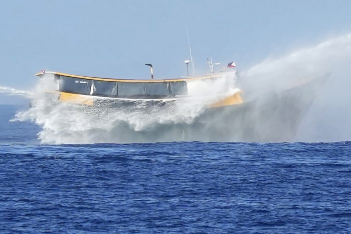 New deal establishes a hotline Chinese and Philippine presidents can use to stop clashes at sea